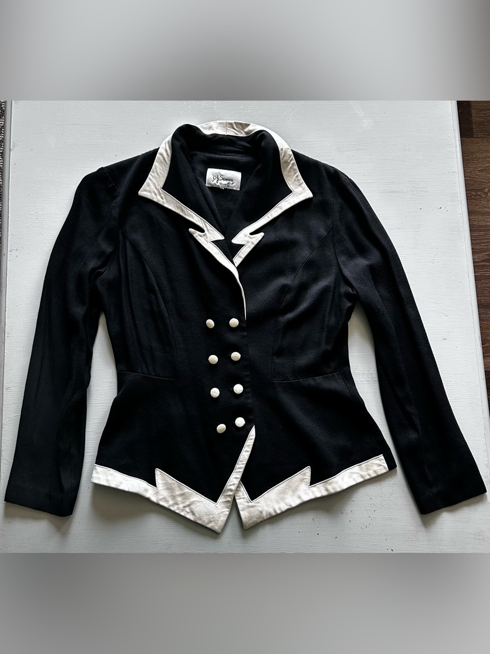 Women's Black Button-Down vintage blazer with Contrast Trim